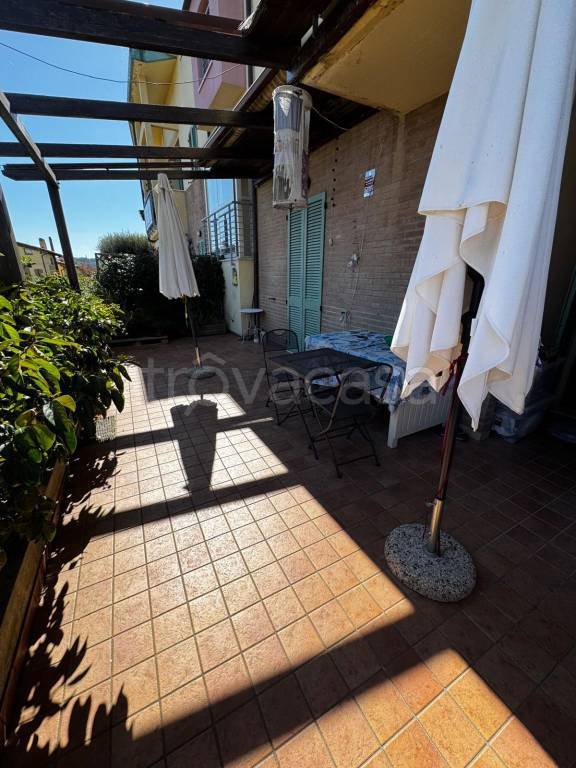 appartamento in vendita a Pesaro in zona Trebbiantico