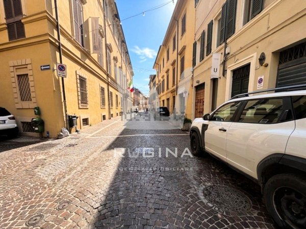 appartamento in vendita a Pesaro in zona Centro Città