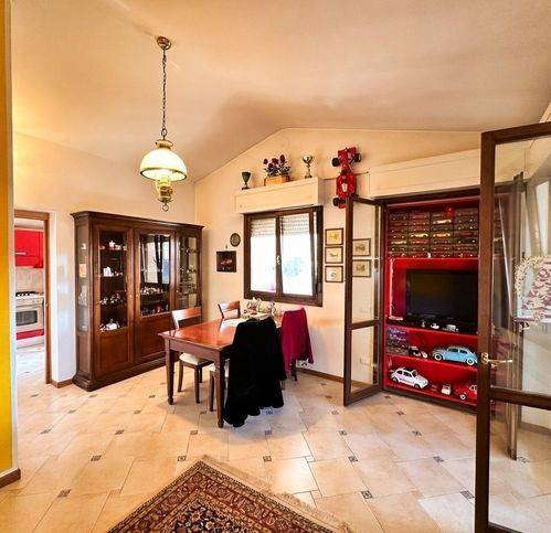 appartamento in vendita a Pesaro in zona Villa Ceccolini