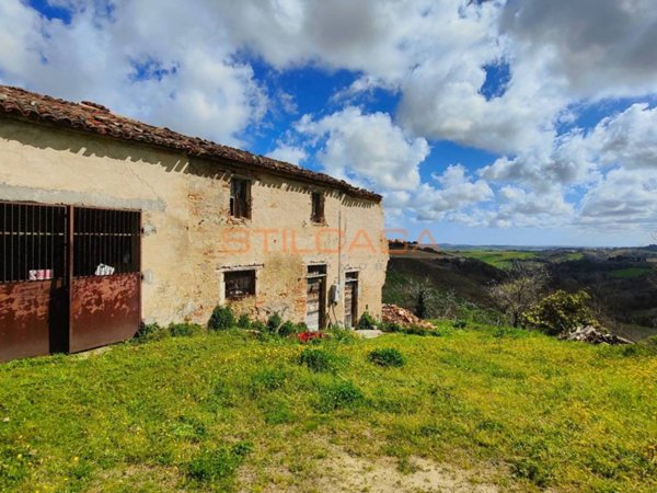 appartamento in vendita a Pesaro in zona Novilara