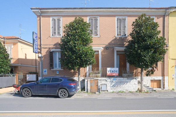 casa indipendente in vendita a Pesaro in zona Pantano