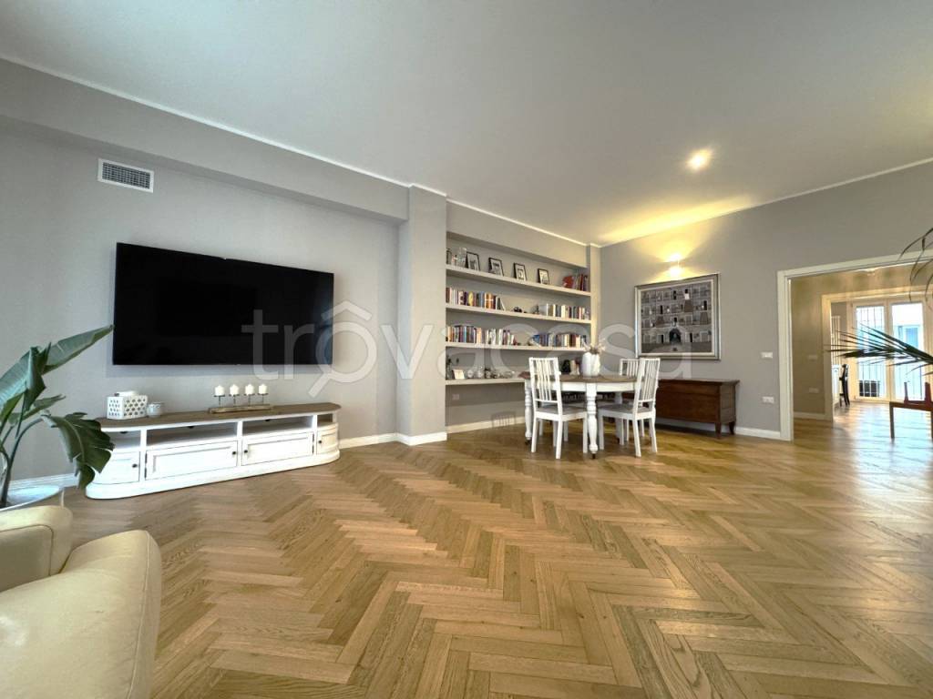 appartamento in vendita a Pesaro in zona Mare