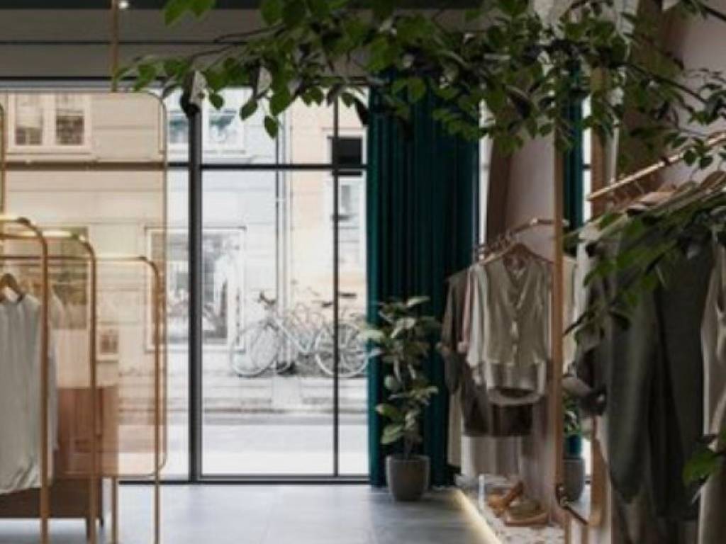 negozio in vendita a Pesaro