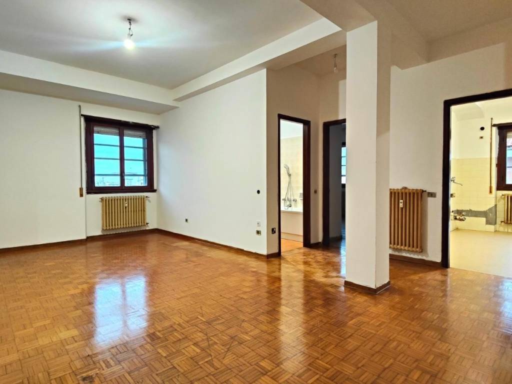 appartamento in vendita a Pesaro in zona Mare