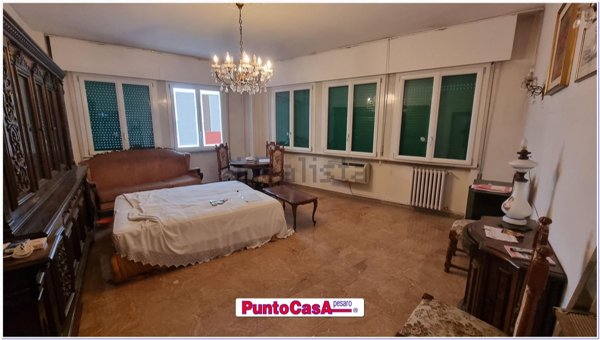 appartamento in vendita a Pesaro in zona Centro Città