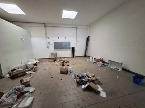 locale commerciale in vendita a Pesaro