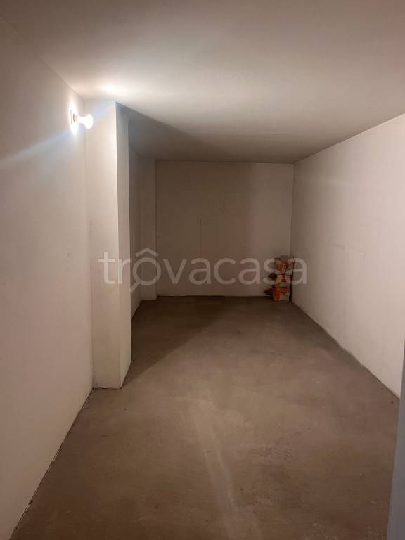 locale commerciale in vendita a Pesaro in zona Centro Città