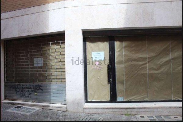 ufficio in vendita a Pesaro in zona Mare