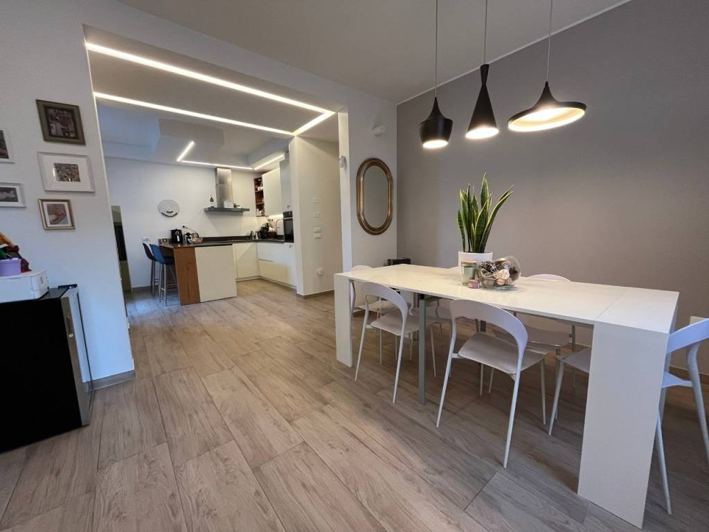 appartamento in vendita a Pesaro in zona Mare