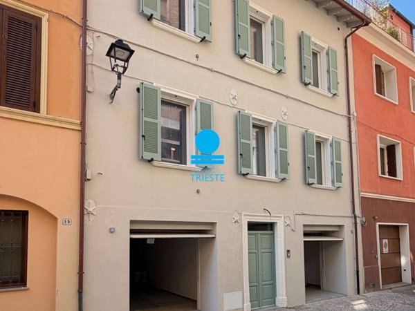 appartamento in vendita a Pesaro in zona Centro Città
