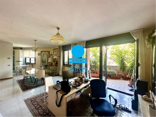 appartamento in vendita a Pesaro in zona Centro Città