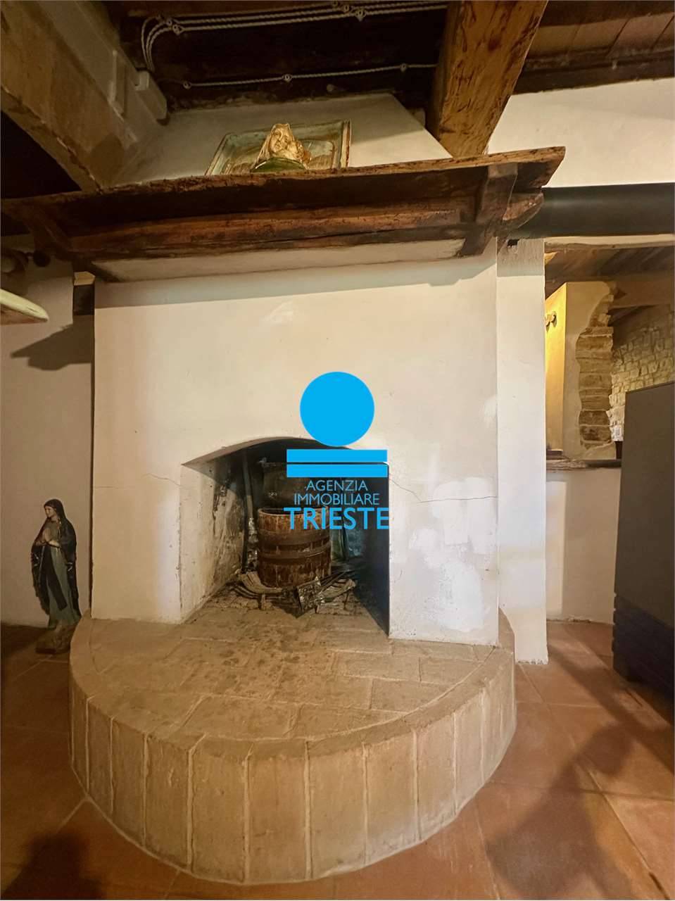 appartamento in vendita a Pesaro in zona Trebbiantico