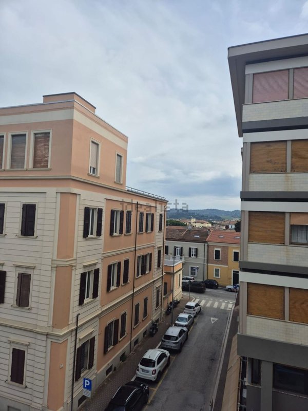appartamento in vendita a Pesaro in zona Mare