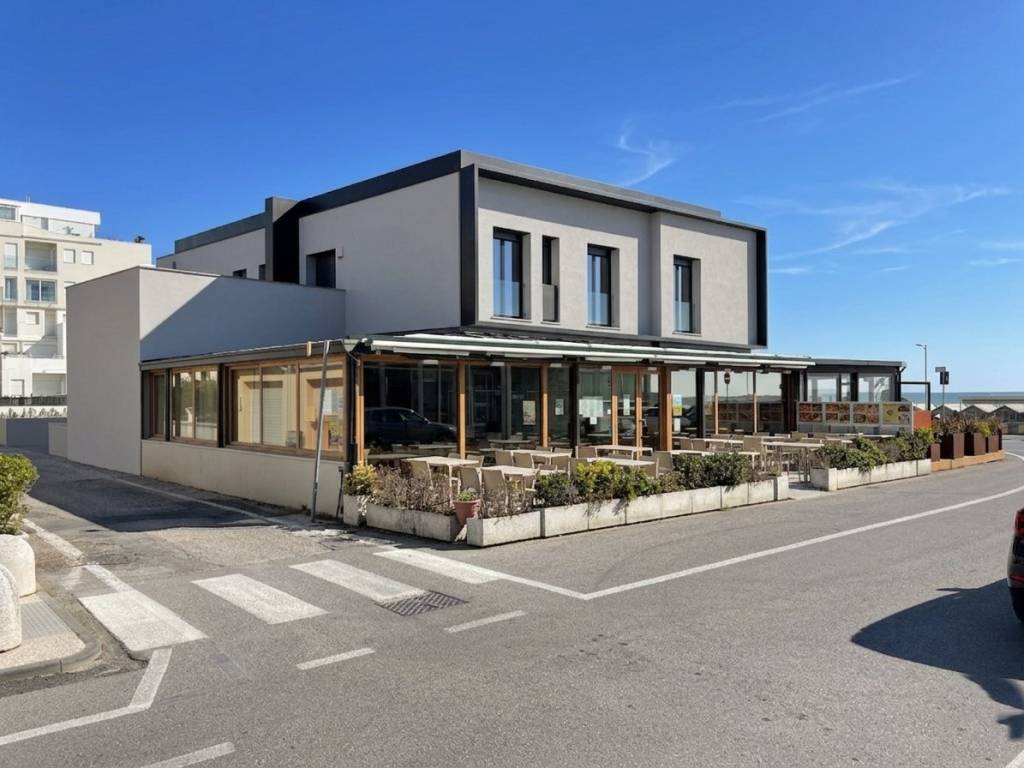 appartamento in vendita a Pesaro in zona Mare