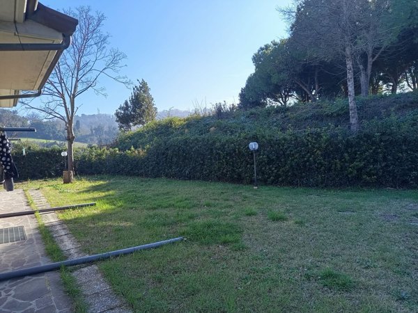 casa indipendente in vendita a Pesaro in zona Mare