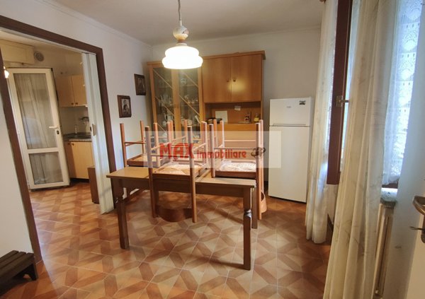 casa indipendente in vendita a Pesaro in zona Cattabrighe