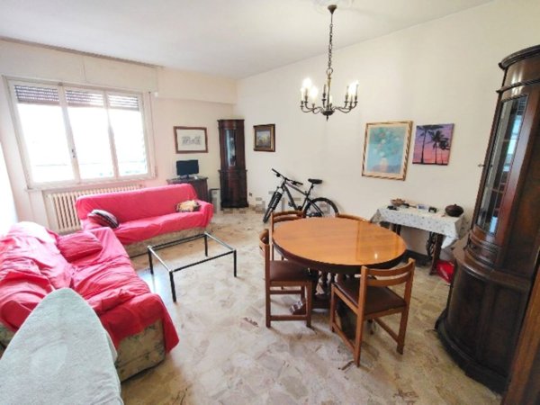 appartamento in vendita a Pesaro in zona Mare