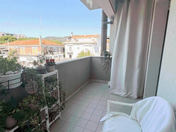 appartamento in vendita a Pesaro in zona Soria