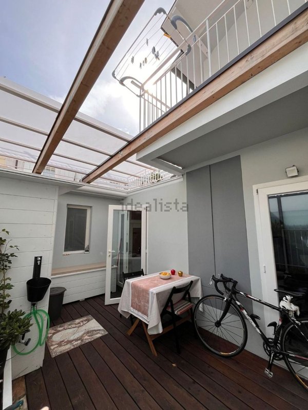 casa indipendente in vendita a Pesaro