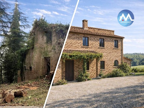 casale in vendita a Pesaro in zona Mare