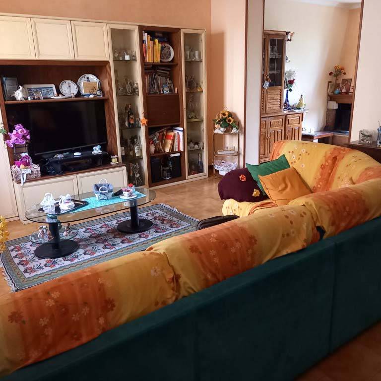 appartamento in vendita a Pesaro in zona Ginestreto