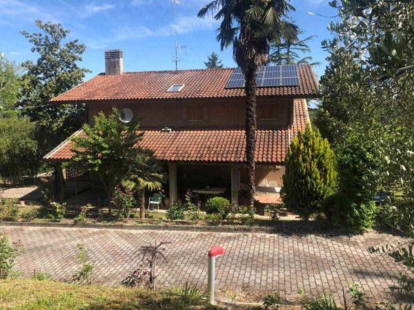 casa indipendente in vendita a Pesaro in zona Santa Veneranda