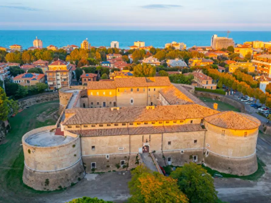 appartamento in vendita a Pesaro in zona Baia Flaminia