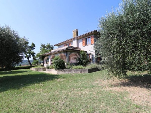 casa indipendente in vendita a Pesaro in zona Mare