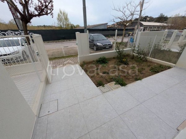 casa indipendente in vendita a Pesaro in zona Vismara
