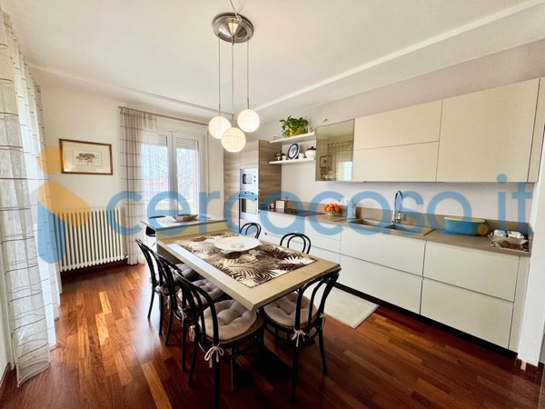 appartamento in vendita a Pesaro in zona Mare