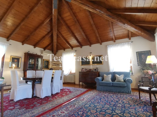 appartamento in vendita a Pesaro in zona Centro Città