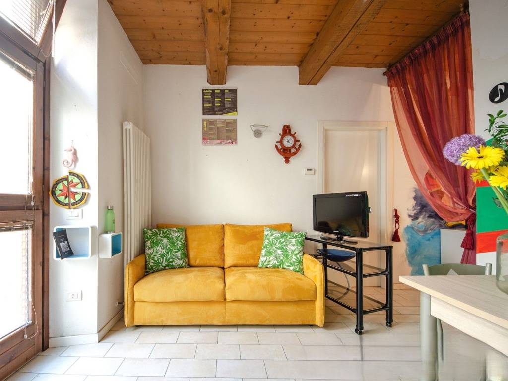 appartamento in vendita a Pesaro in zona Centro Città