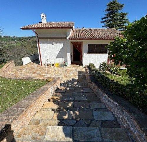 casa indipendente in vendita a Pesaro in zona Monteciccardo
