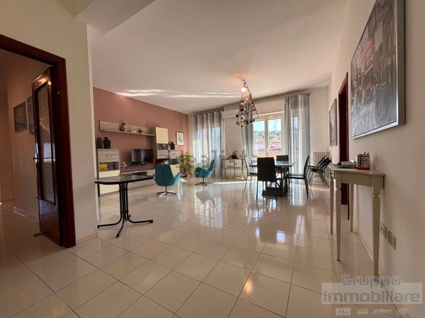 appartamento in vendita a Pesaro in zona Loreto