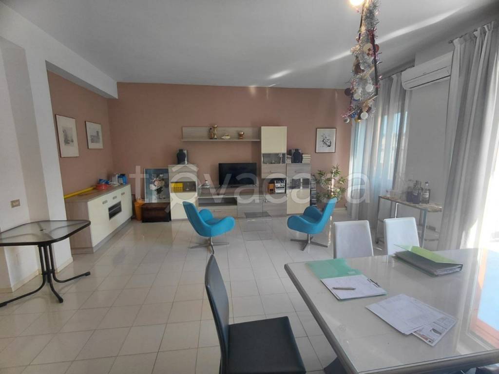 appartamento in vendita a Pesaro in zona Loreto