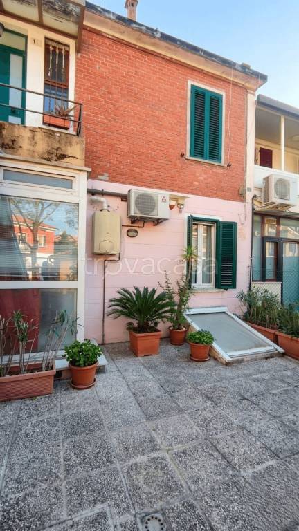 appartamento in vendita a Pesaro in zona Soria