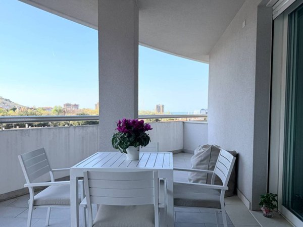 appartamento in vendita a Pesaro in zona Mare