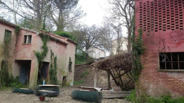 casa indipendente in vendita a Pesaro in zona Villa Betti