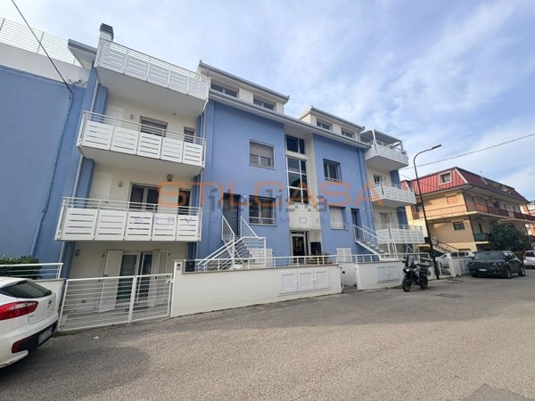 appartamento in vendita a Pesaro in zona Muraglia