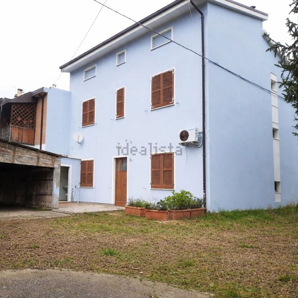 casa indipendente in vendita a Pesaro in zona Muraglia