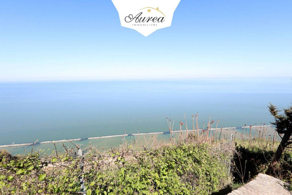 casa indipendente in vendita a Pesaro in zona San Bartolo