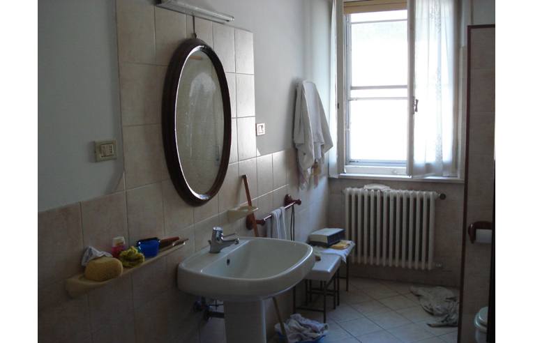 casa indipendente in vendita a Pesaro in zona Centro Città