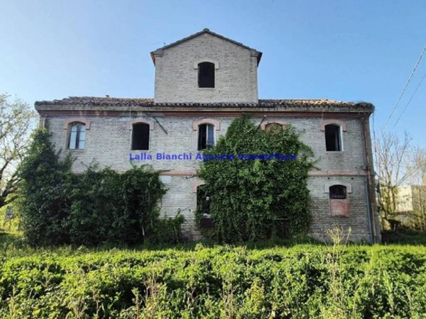 casa indipendente in vendita a Pesaro in zona Novilara