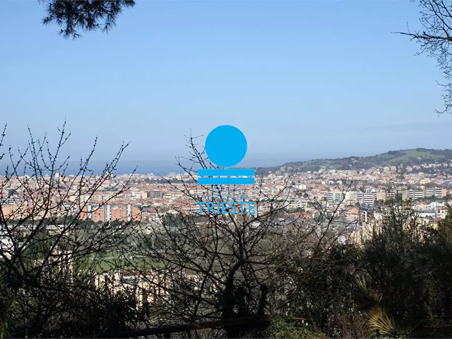 casa indipendente in vendita a Pesaro in zona Mare
