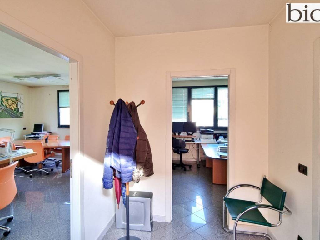 casa indipendente in vendita a Pesaro in zona Santa Veneranda