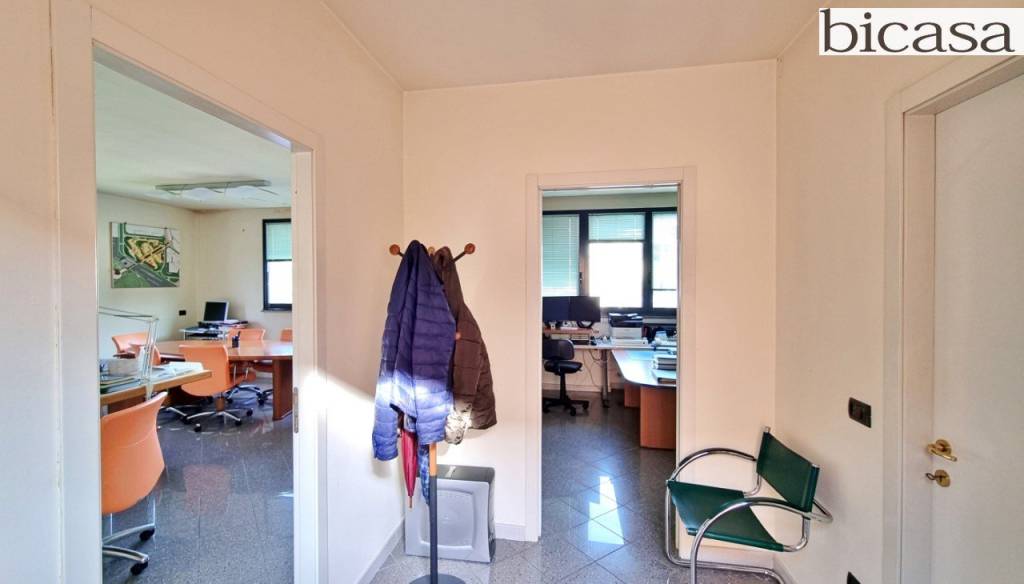 casa indipendente in vendita a Pesaro