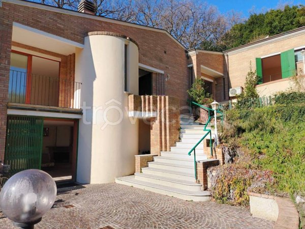 casa indipendente in vendita a Pesaro in zona Muraglia