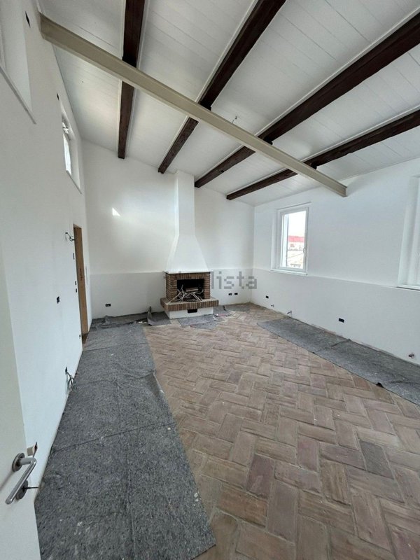 appartamento in vendita a Pesaro in zona Centro Città