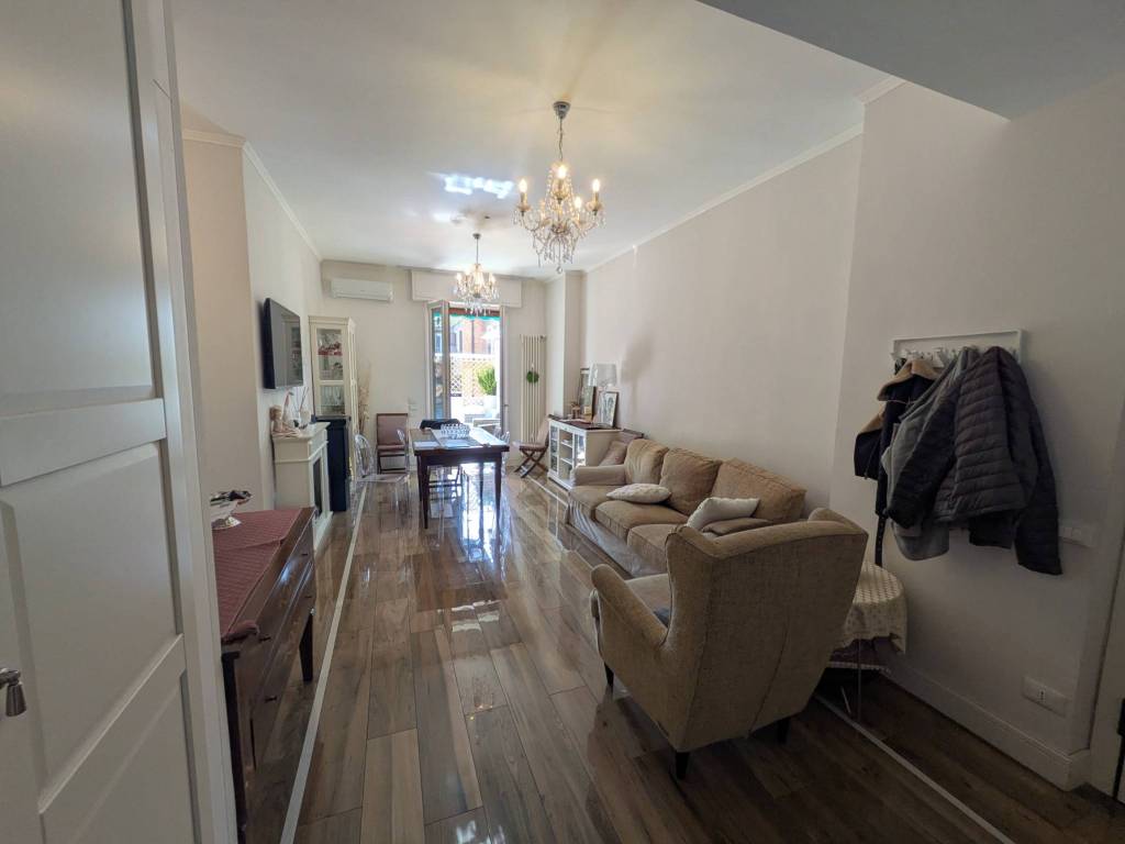 appartamento in vendita a Pesaro in zona Mare