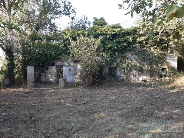 casa indipendente in vendita a Pesaro in zona Villa Fastiggi